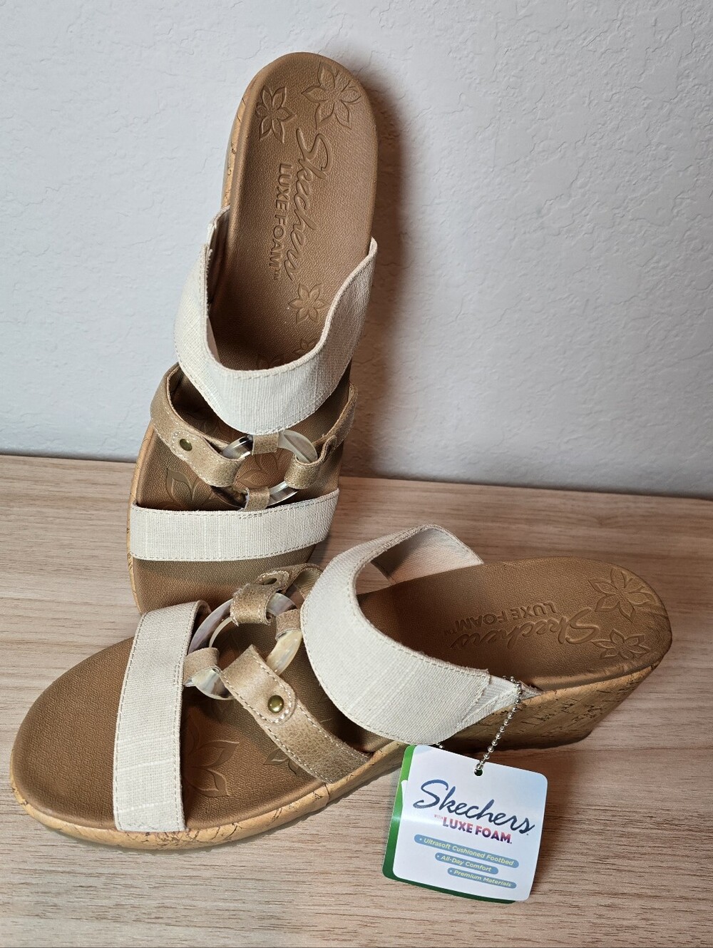 Skechers Beverlee Sail Away Luxe Foam Vegan    Wedge Heel Sandal Womens 10